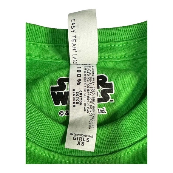 Star Wars Baby Yoda Snow Globe T-Shirt Size XS - Picture 2 of 4